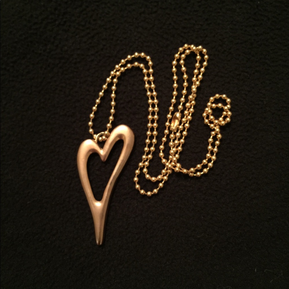 Vintage Gold Heart Necklace 💝